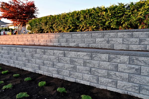 Concrete Retaining Wall Installation in Bradenton