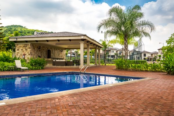 Pool Area Enlargement in Bradenton