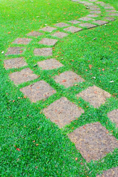 Backyard Pathway Construction in Bradenton